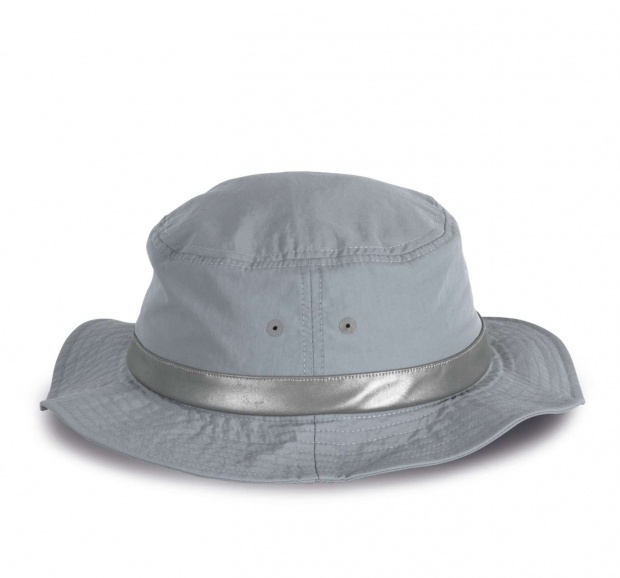 HAT WITH WIDE HEMS