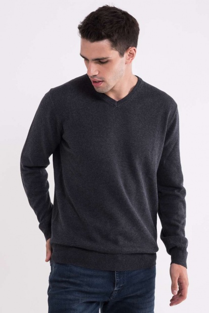 MEN’S V-NECK FINE GAUGE COTTON PULLOVER